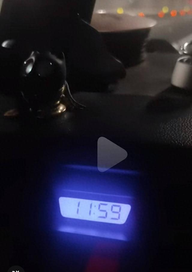 男子晚8秒下高速被收500元失眠到天亮